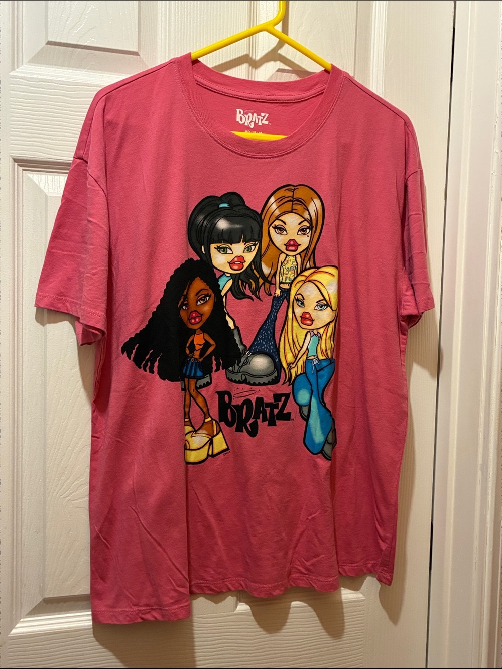 Y2K Bratz Graphic Tee. Pre owned, smoke free home, excellent condition.